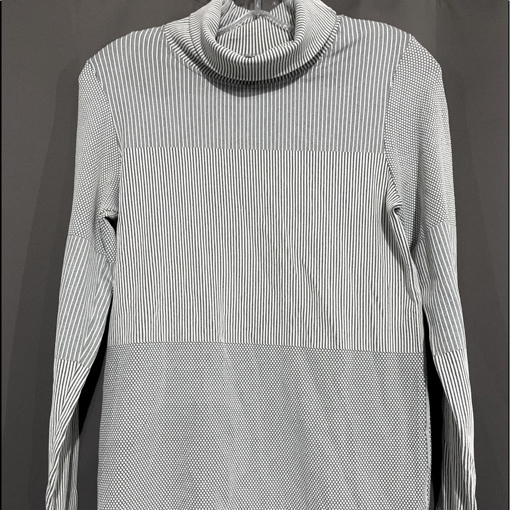 Athleta ribbed turtleneck